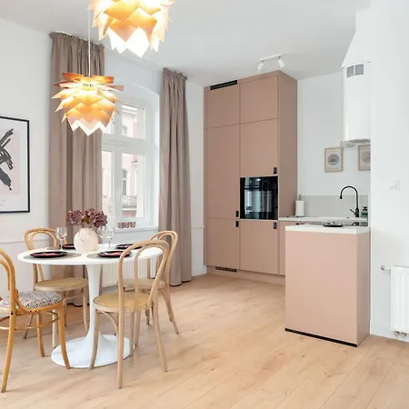 Stylowy W Poznaniu Balkon & Smarttv By Renters بوزنان